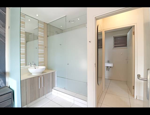 2 BEDROOM APARTMENT FOR SALE IN ROSEBANK